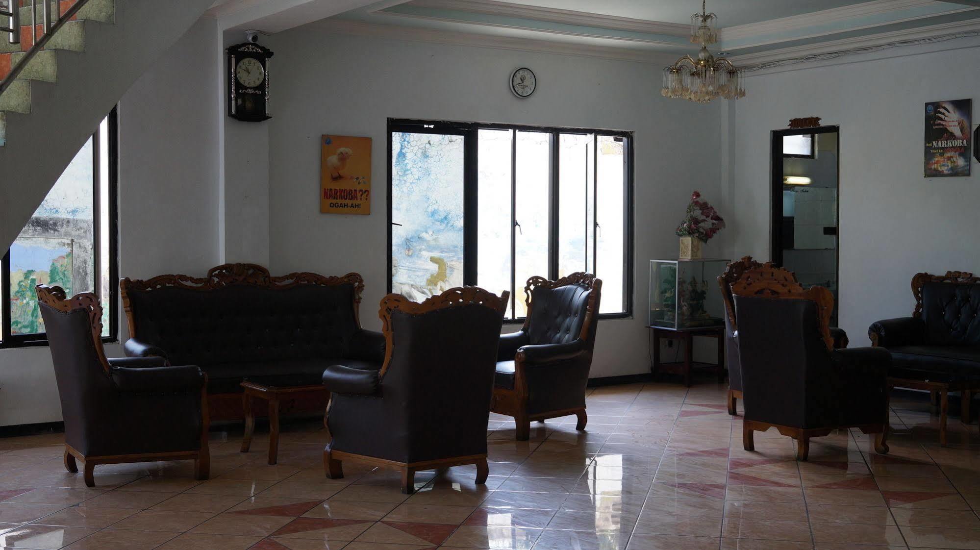 Hotel Surya Indah Batu Malang Exteriér fotografie